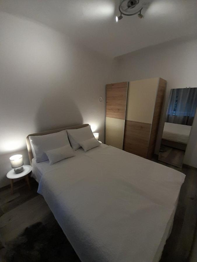 Studio Apartman Lena Rijeka Exteriör bild
